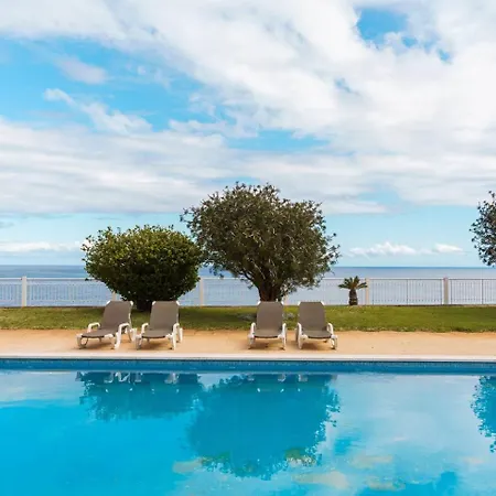 Sunny Getaway In