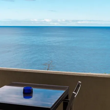 Sunny Getaway In * Funchal (Madeira)
