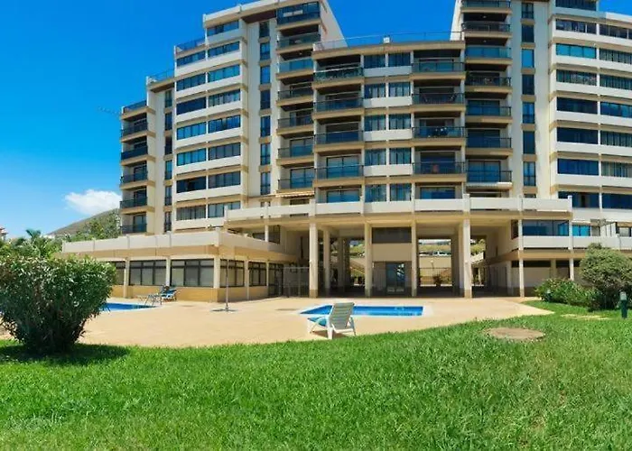 Апартаменты Sunny Getaway In Фуншал