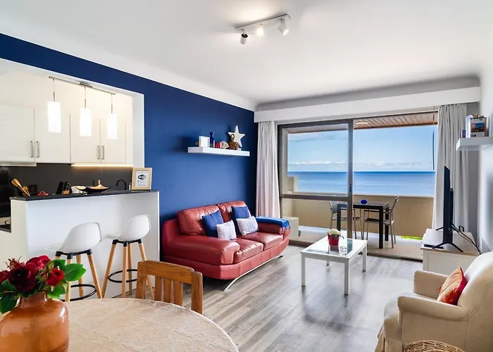 Sunny Getaway In Апартаменты Фуншал