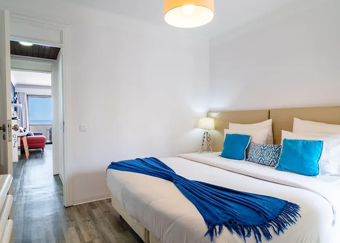 Sunny Getaway In * Фуншал